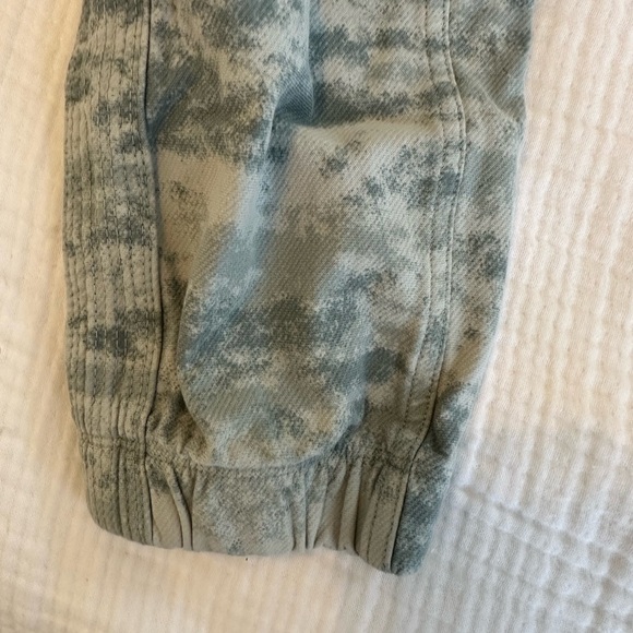 Athleta Farralon joggers in sage print - XS - Picture 6 of 6